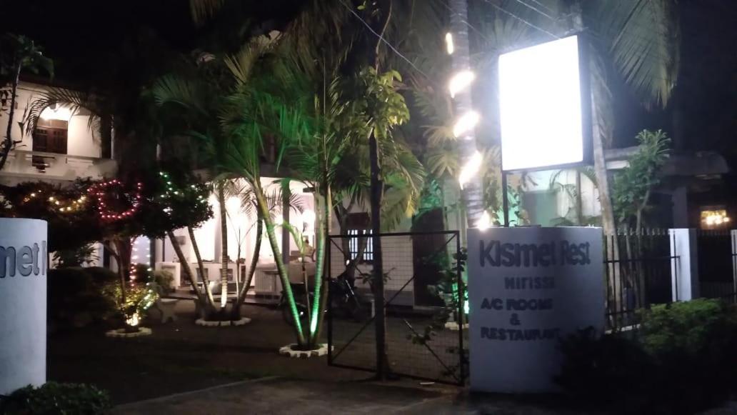Kismet Rest Mirissa Hotel Ngoại thất bức ảnh